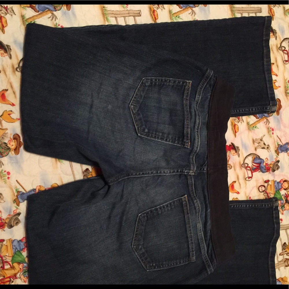 Old navy maternity jean